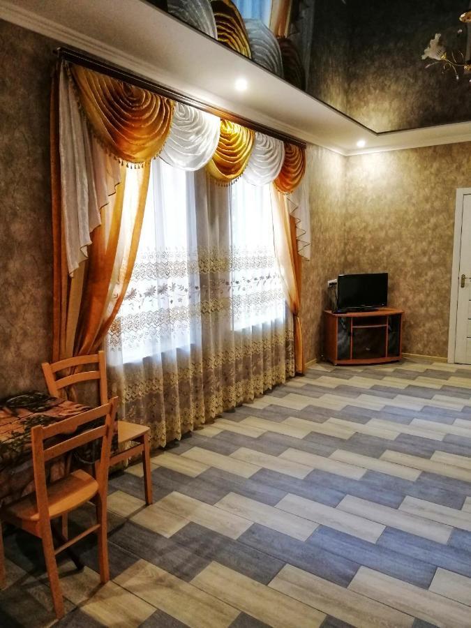 Посуточная Аренда В Центре Кропивницкого Apartment Кропивницкий Екстериор снимка