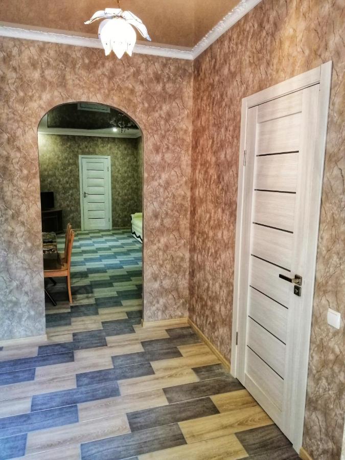 Посуточная Аренда В Центре Кропивницкого Apartment Кропивницкий Екстериор снимка